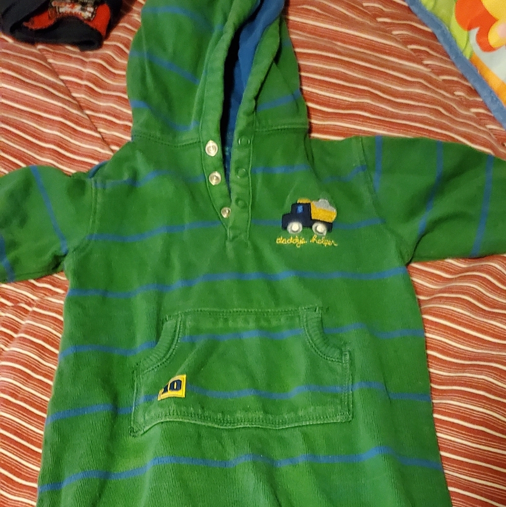 Baby 👶 boy footsie